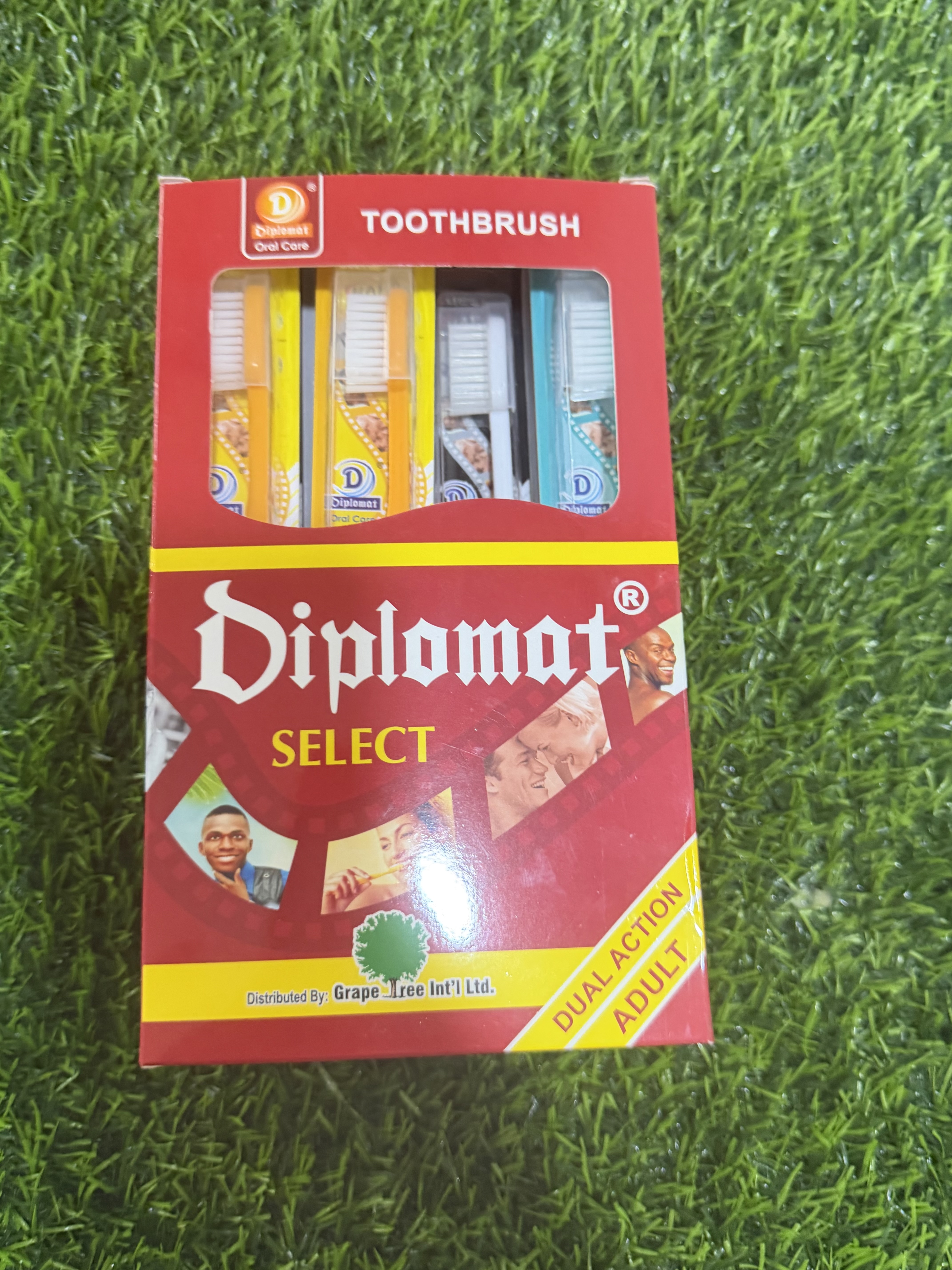 Diplomat select toothbrush